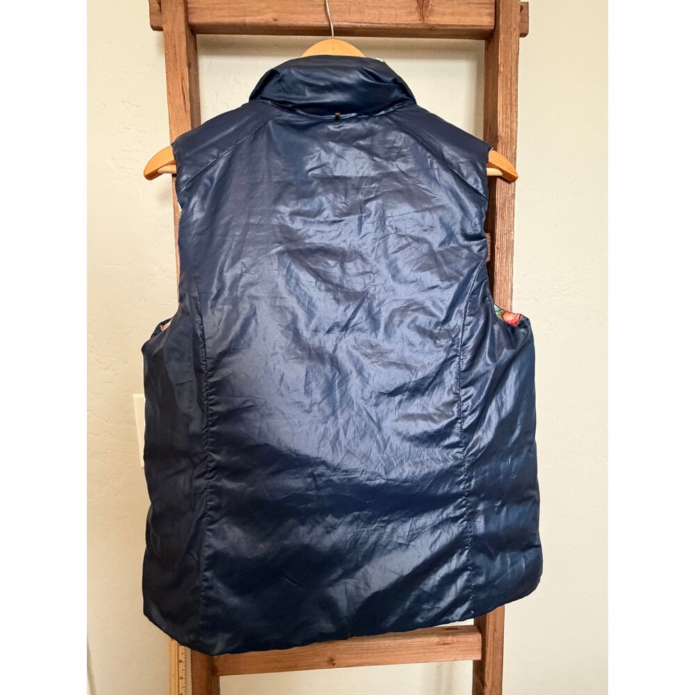 Tommy Bahama Spring Resort Wear Reversible Duck Down Puffer Vest-Med (reg$228) - Picture 5 of 12